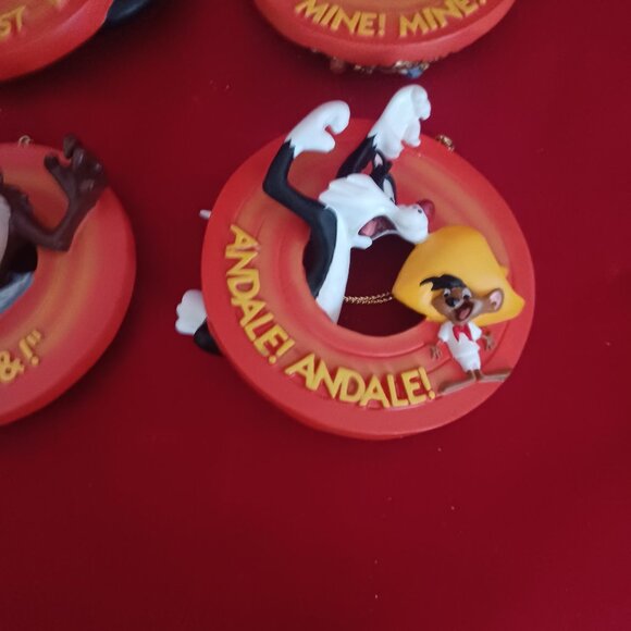 Lot Of 4 Bradford Exchange Editions Warner Bros Looney Tunes Christmas Ornaments - Picture 6 of 11